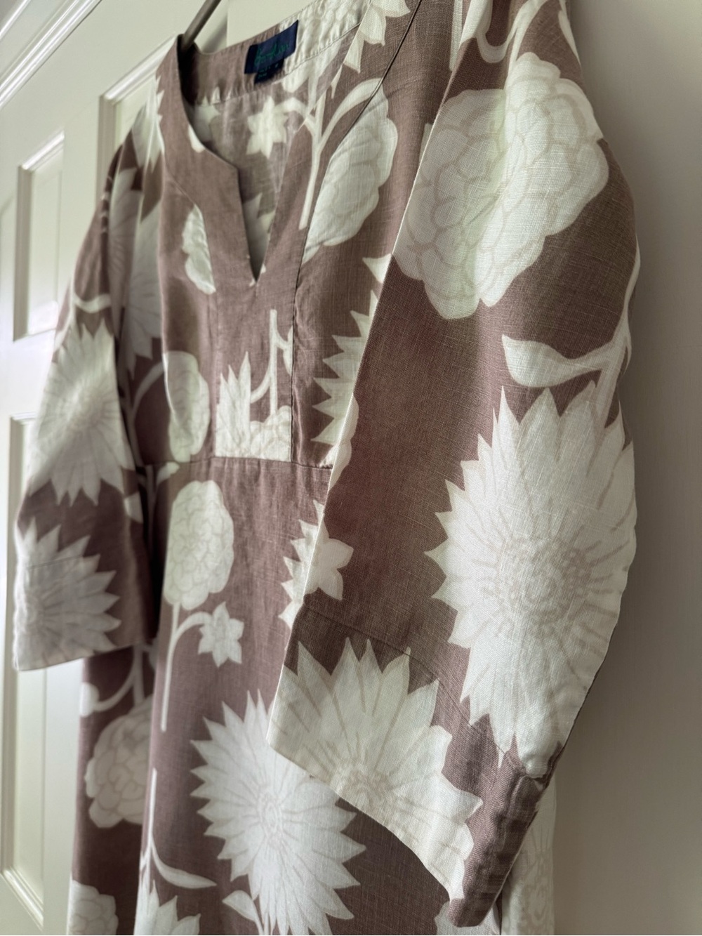 Boden Brown Linen Floral Tunic Dress with White Print - Picture 4 of 7